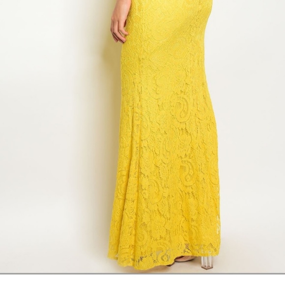 🌷⚘🥀PATCH LACE GOWN DRESS - Picture 6 of 6